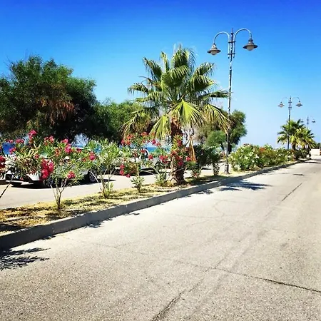 B&B Monolocale Delux, Nel Centro Storico Ed A Pochi Passi Dal Mare