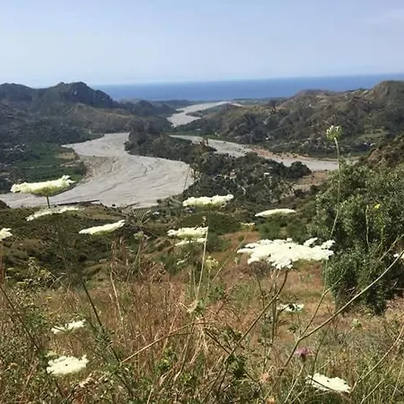 Monolocale Delux, Nel Centro Storico Ed A Pochi Passi Dal Mare B&B