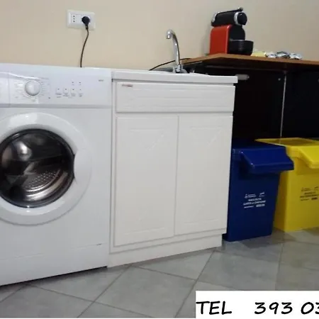 B&B Monolocale Delux, Nel Centro Storico Ed A Pochi Passi Dal Mare 3*